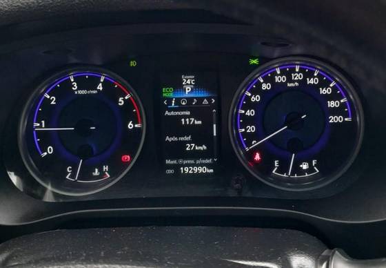 TOYOTA HILUX 2.8 SRX 4X4 CD 16V DIESEL 4P AUTOMÁTICO